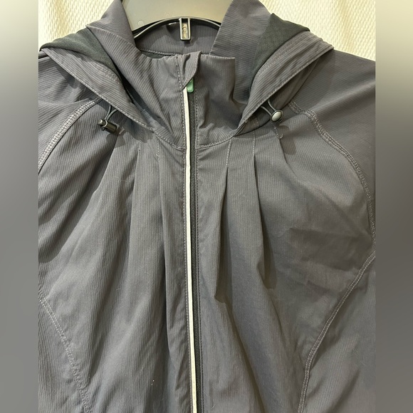 Lucy Black Jacket with Orange Brand Tag size large - Picture 5 of 8